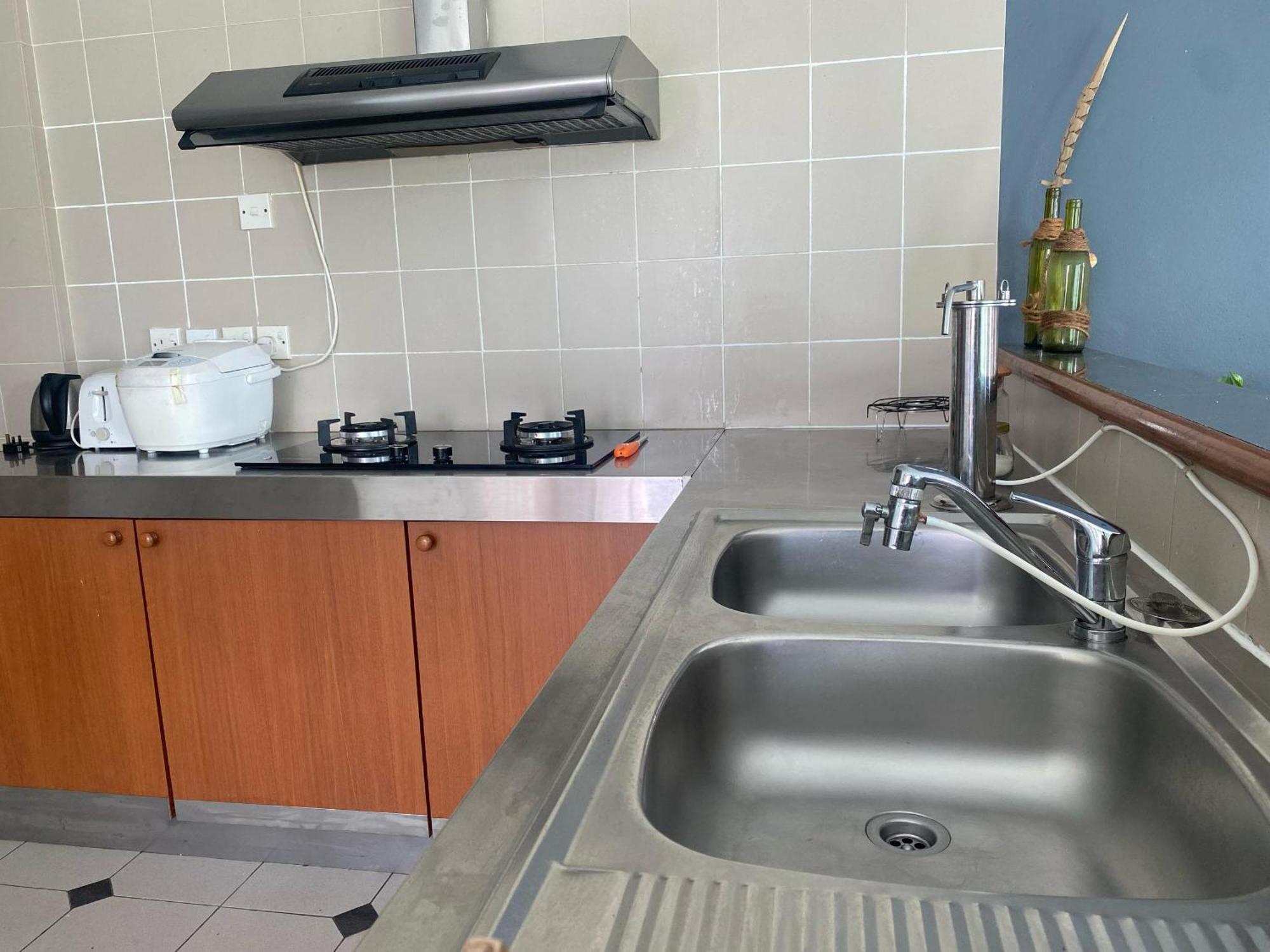 Wesberly Apartments Kuching Exterior foto