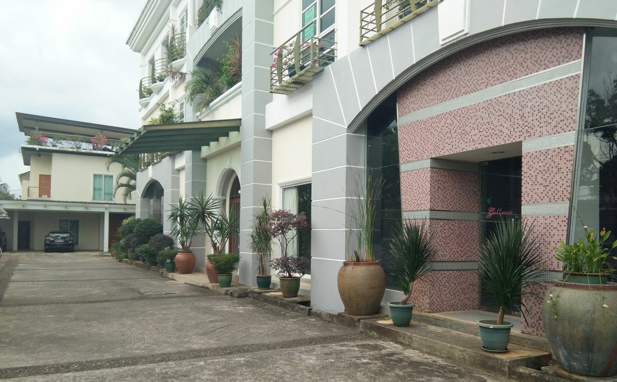 Wesberly Apartments Kuching Exterior foto